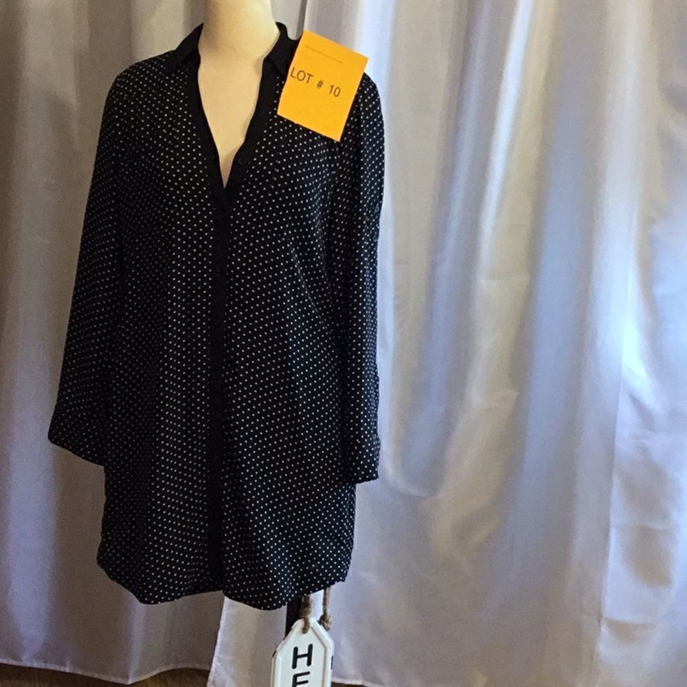 EXPRESS shirt dress in black & white size medium